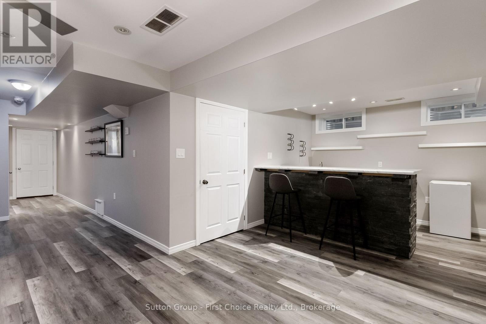 21 BROWN STREET - 20