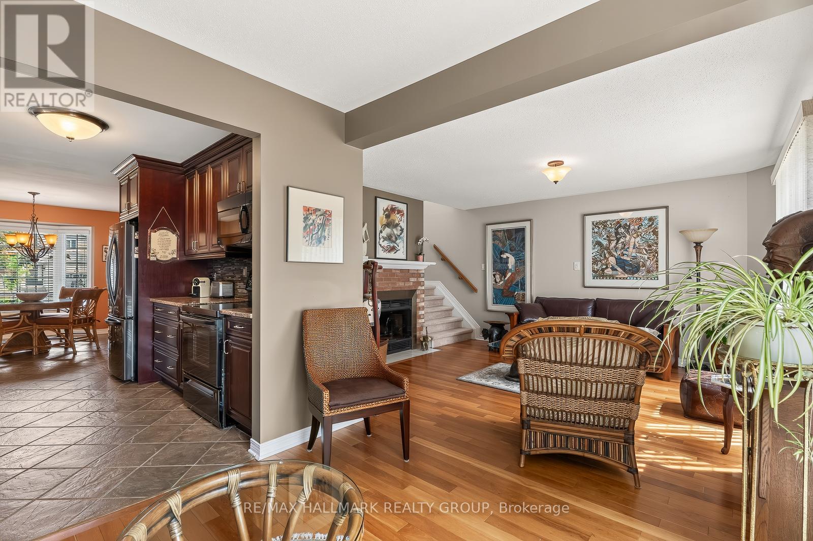 3 Bed, 3 Bath House for Sale in Ottawa – 511 DEANCOURT CRESCENT, Ottawa – MLS# X13482054 - Image 14