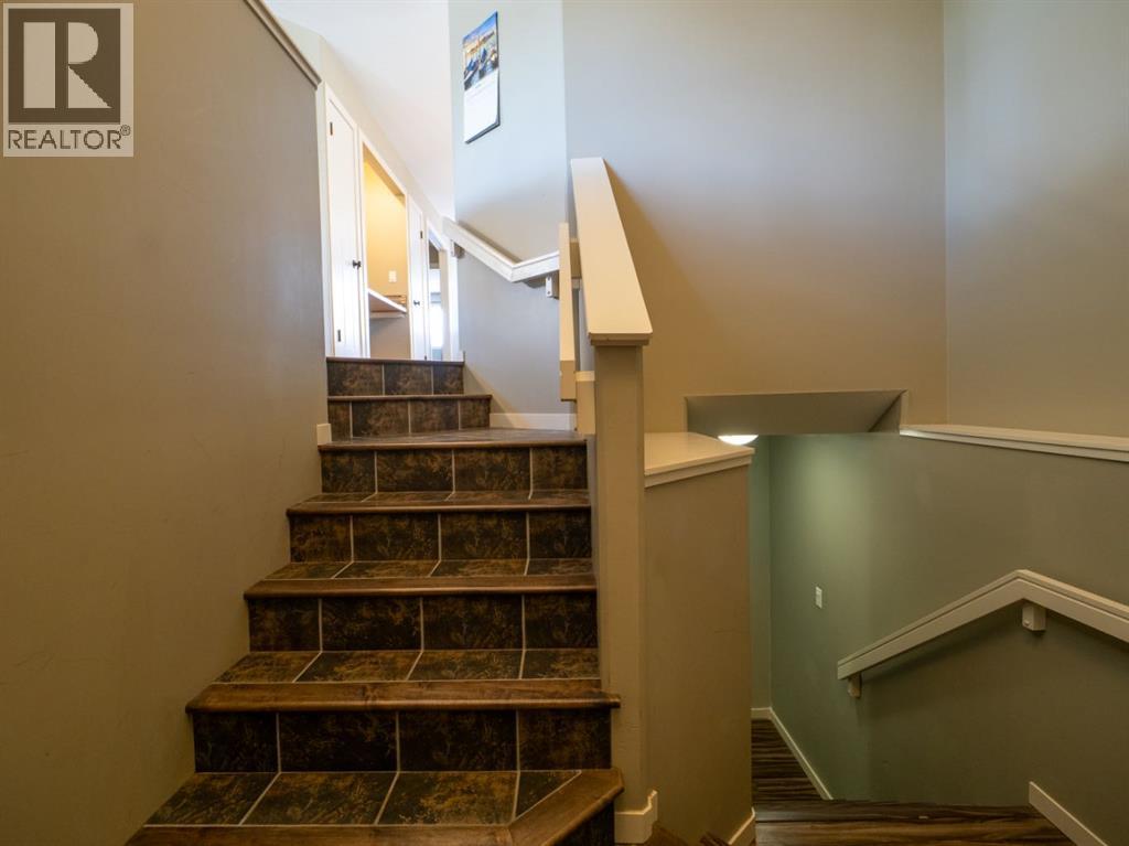 148 Mt Sundial Court W - photo 5