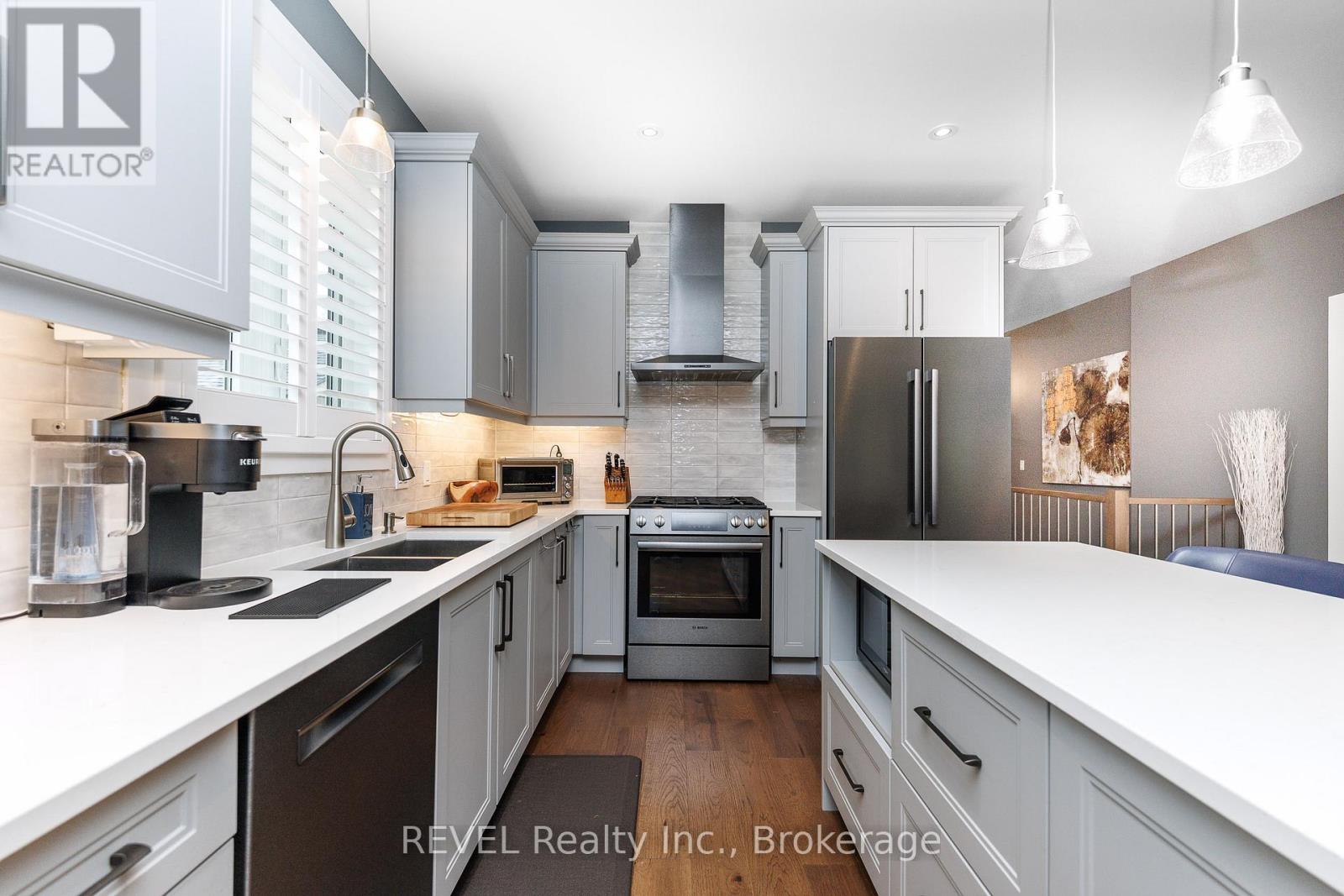 402 WASHINGTON ROAD - 17