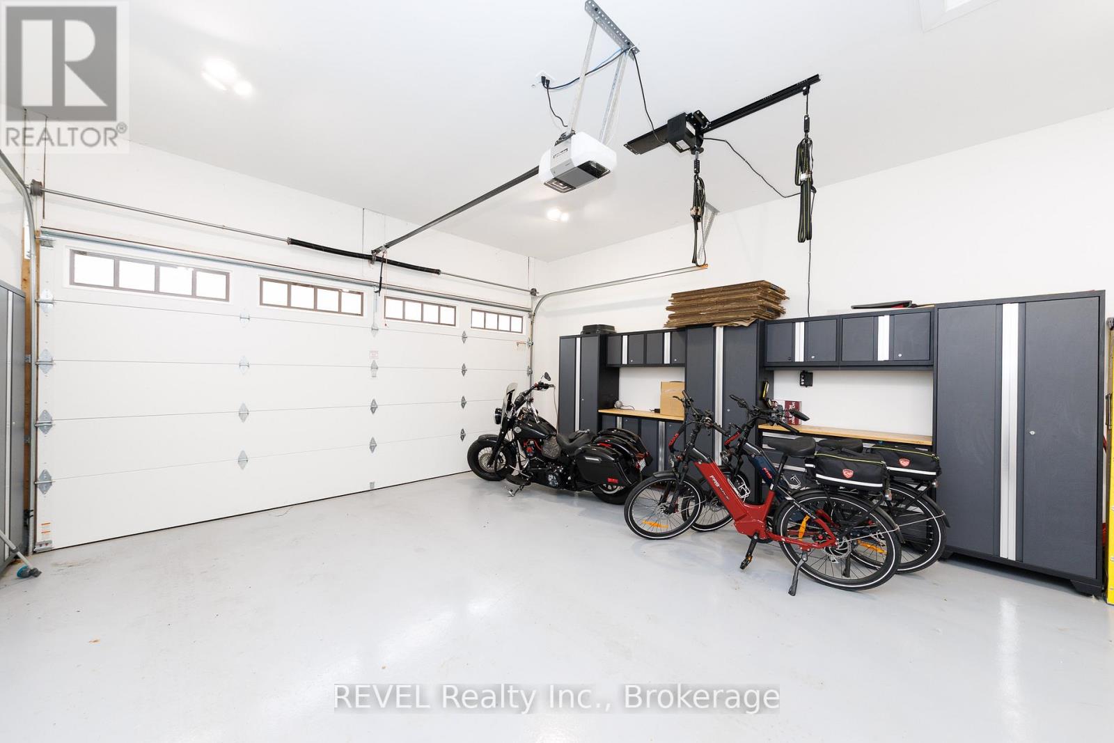 402 WASHINGTON ROAD - 43