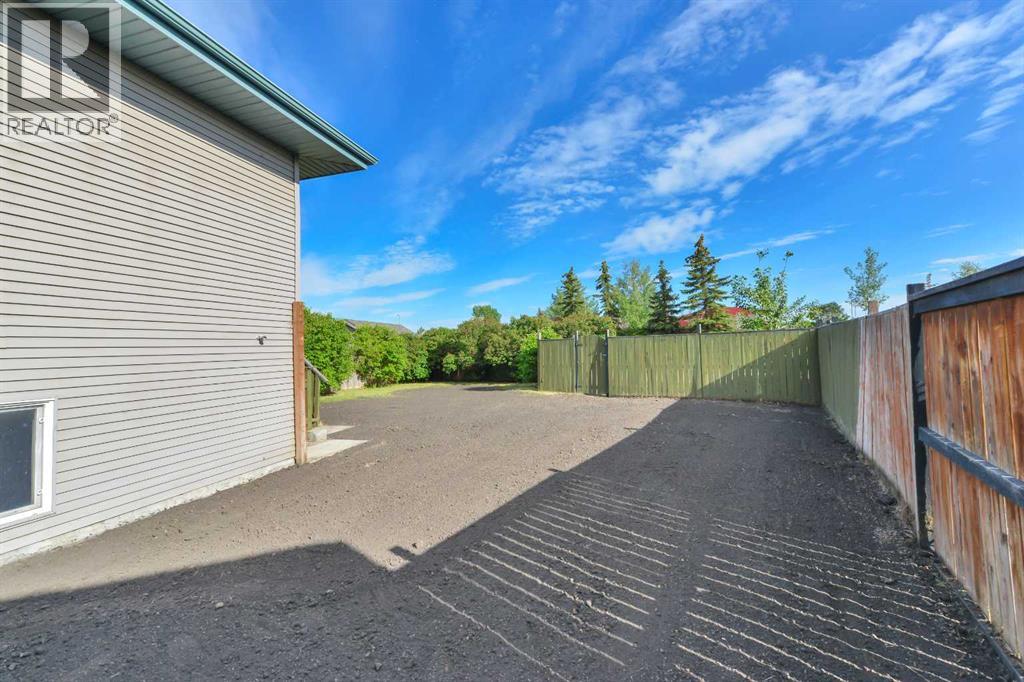132 Kirkland Close - photo 2