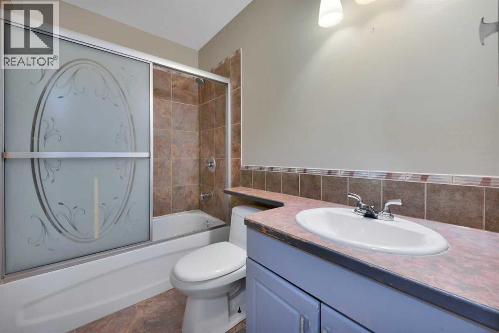 132 Kirkland Close — photo 20