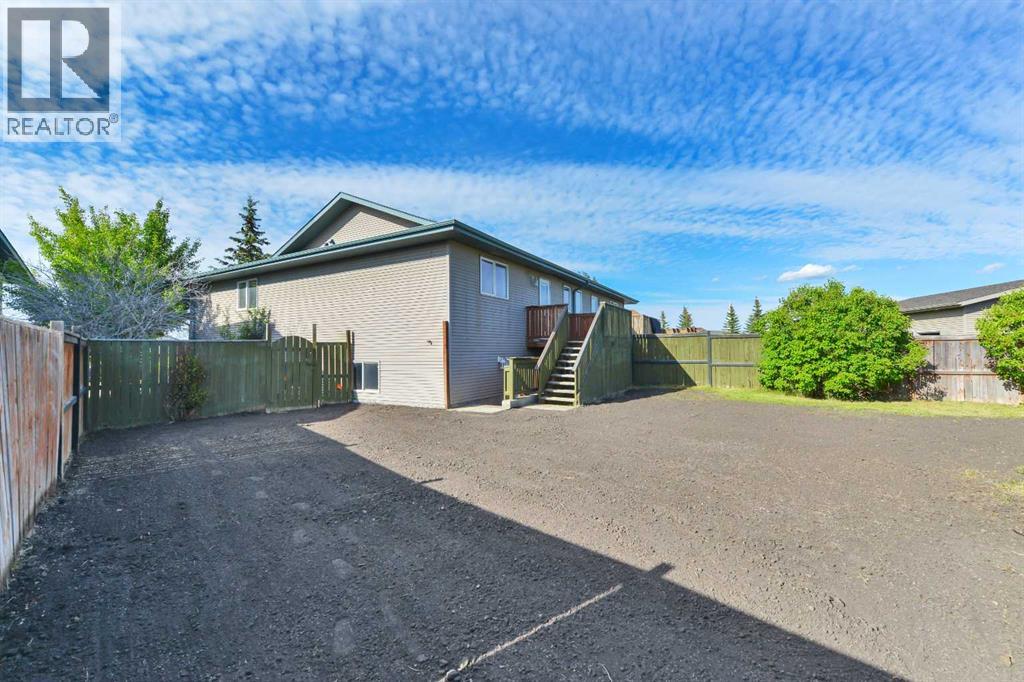 132 Kirkland Close - photo 3