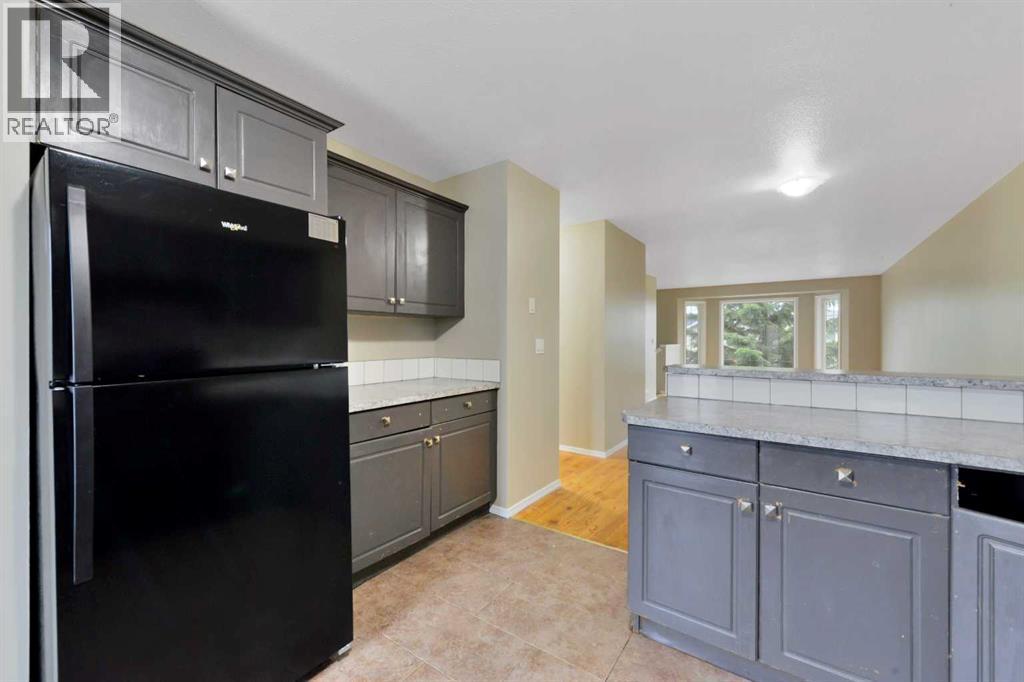 132 Kirkland Close — photo 16