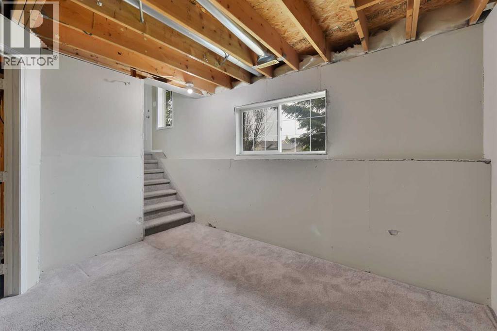 132 Kirkland Close — photo 27