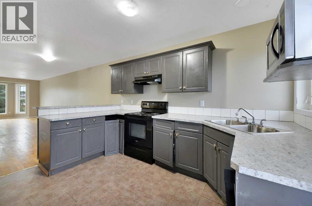 132 Kirkland Close — photo 15
