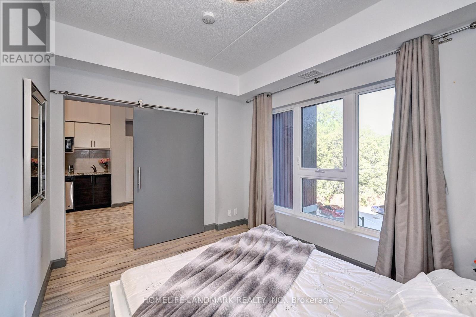 #301 77 LELAND STREET E - 11