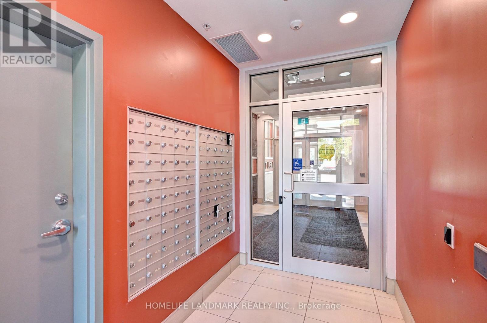 #301 77 LELAND STREET E - 16