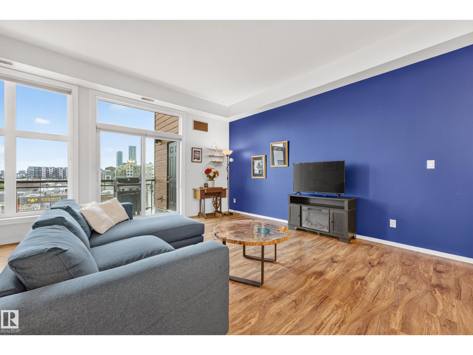 #410 10531 117 ST NW - 14