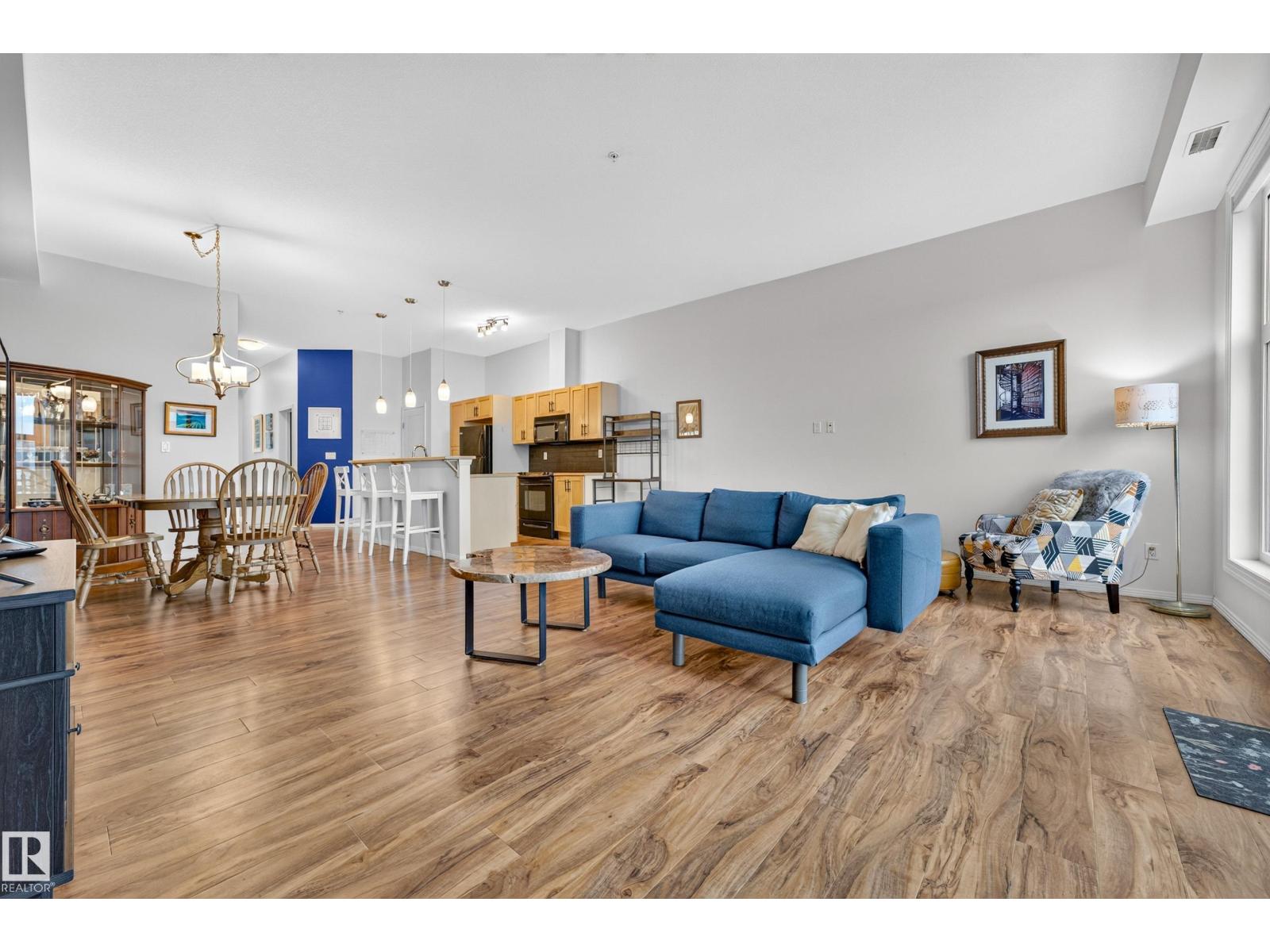 #410 10531 117 ST NW - 16