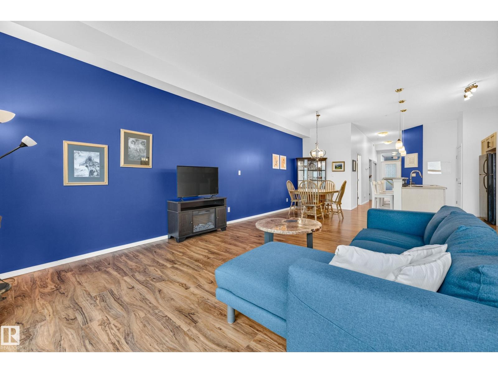 #410 10531 117 ST NW - 17