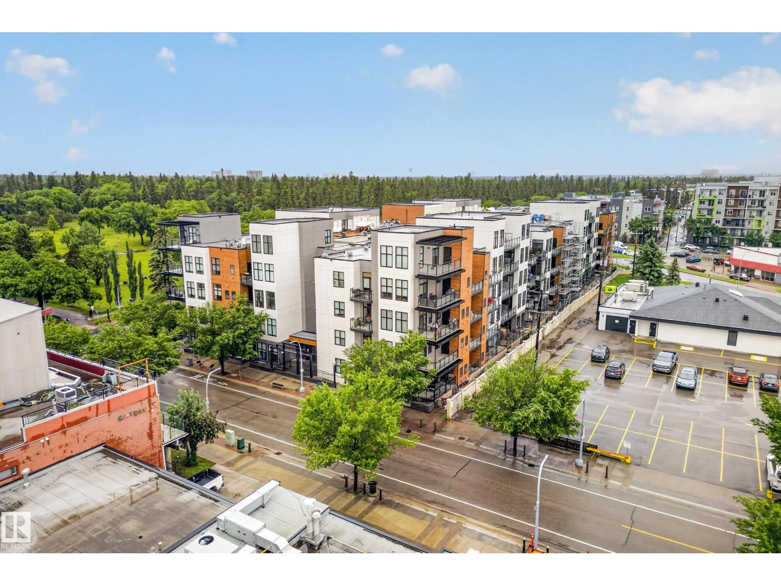 #410 10531 117 ST NW - 33