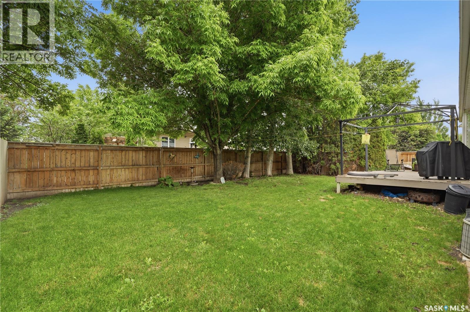 62 Robinson CRESCENT — photo 18