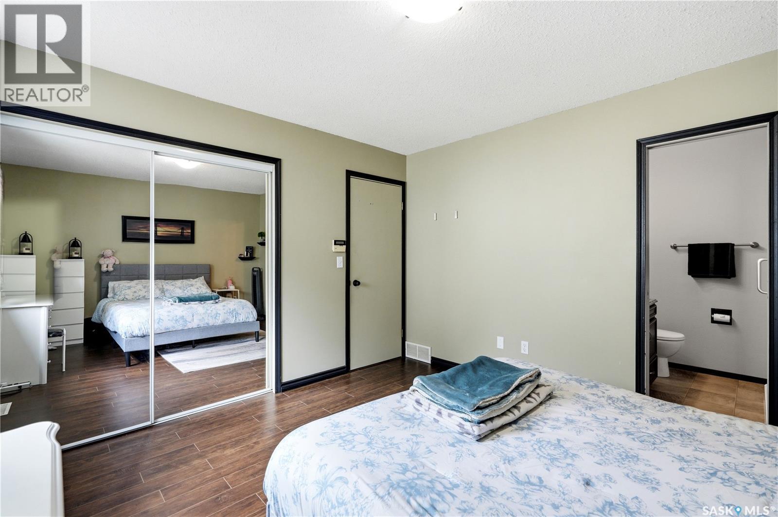 62 Robinson CRESCENT — photo 25