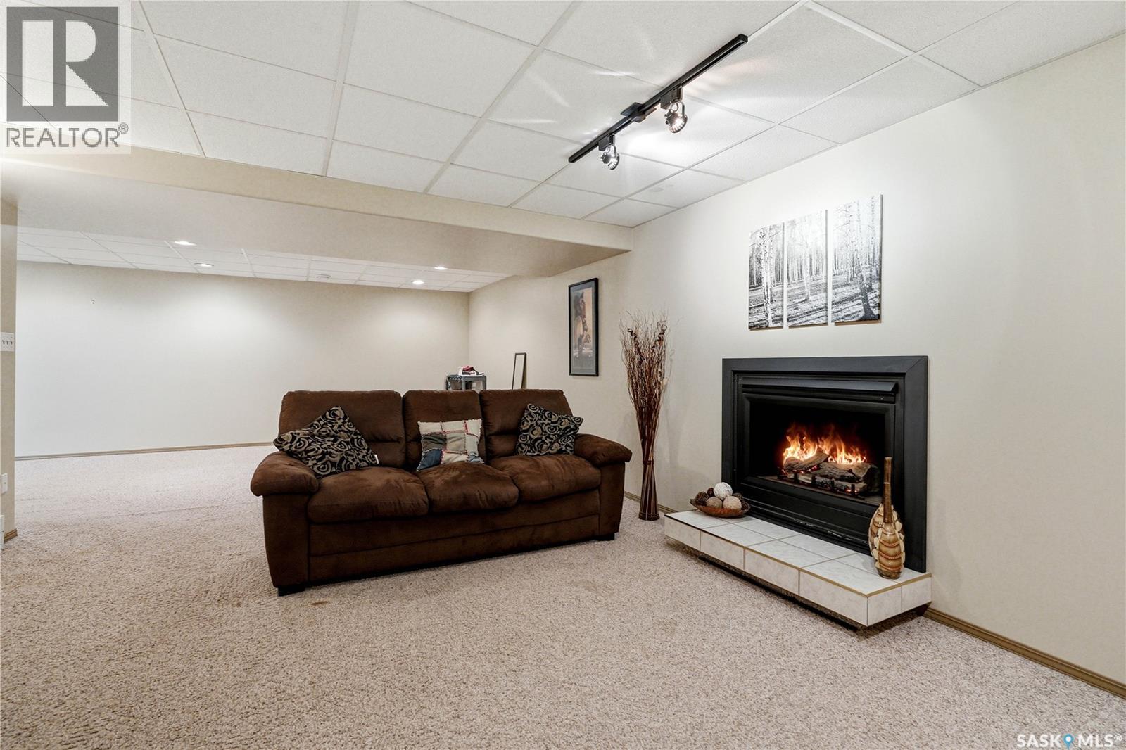 62 Robinson CRESCENT — photo 35
