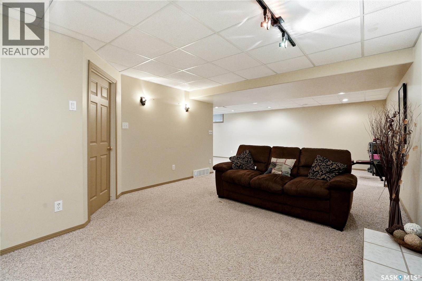 62 Robinson CRESCENT — photo 36