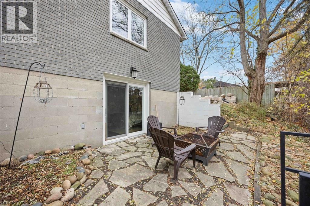 2006 Olive AVENUE - 30