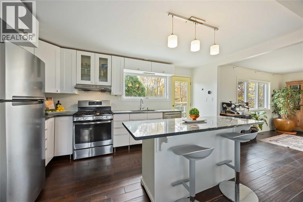 2006 Olive AVENUE - 13