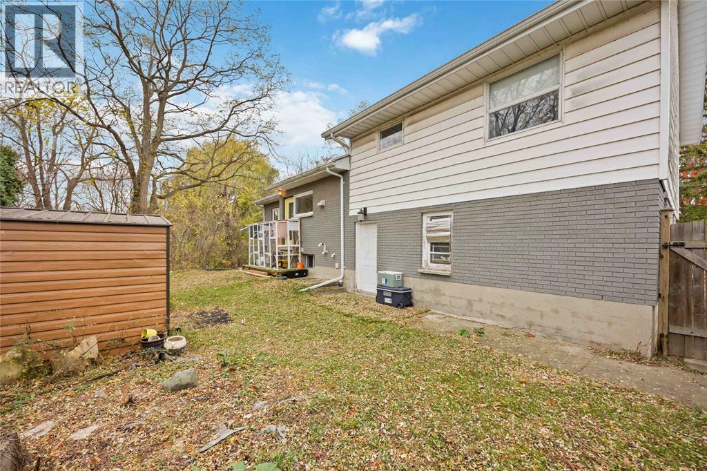 2006 Olive AVENUE - 40