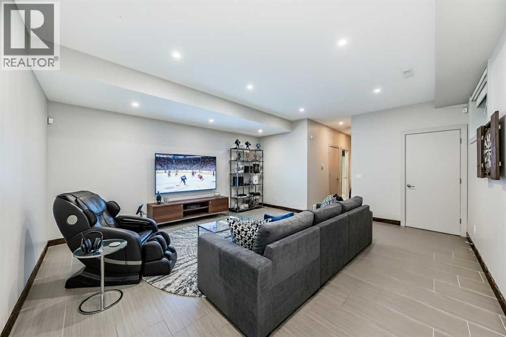 3825 1 Street NE - 26