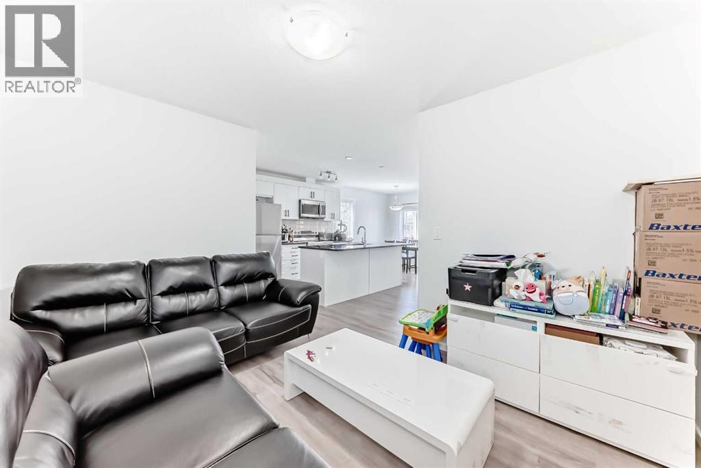 181 Yorkville Boulevard SW - 17