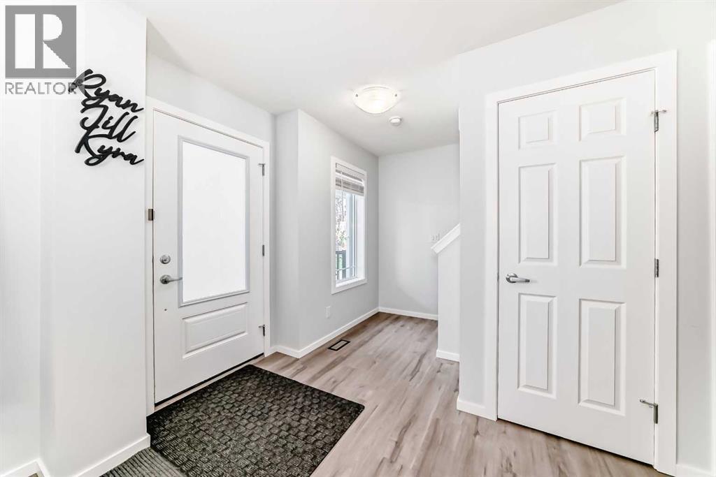 181 Yorkville Boulevard SW - 3