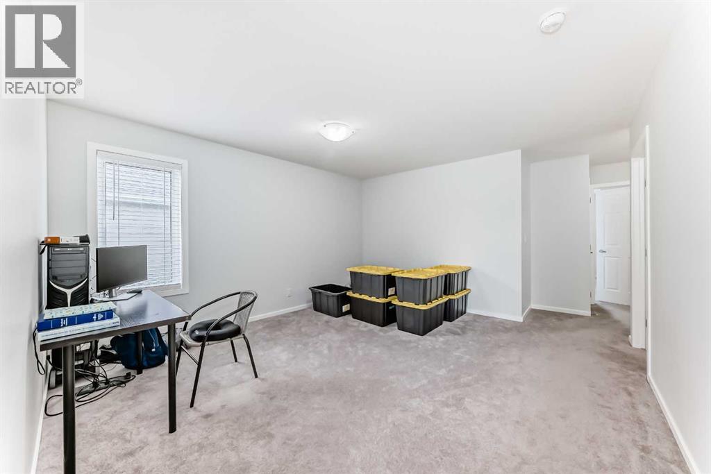 181 Yorkville Boulevard SW - 35