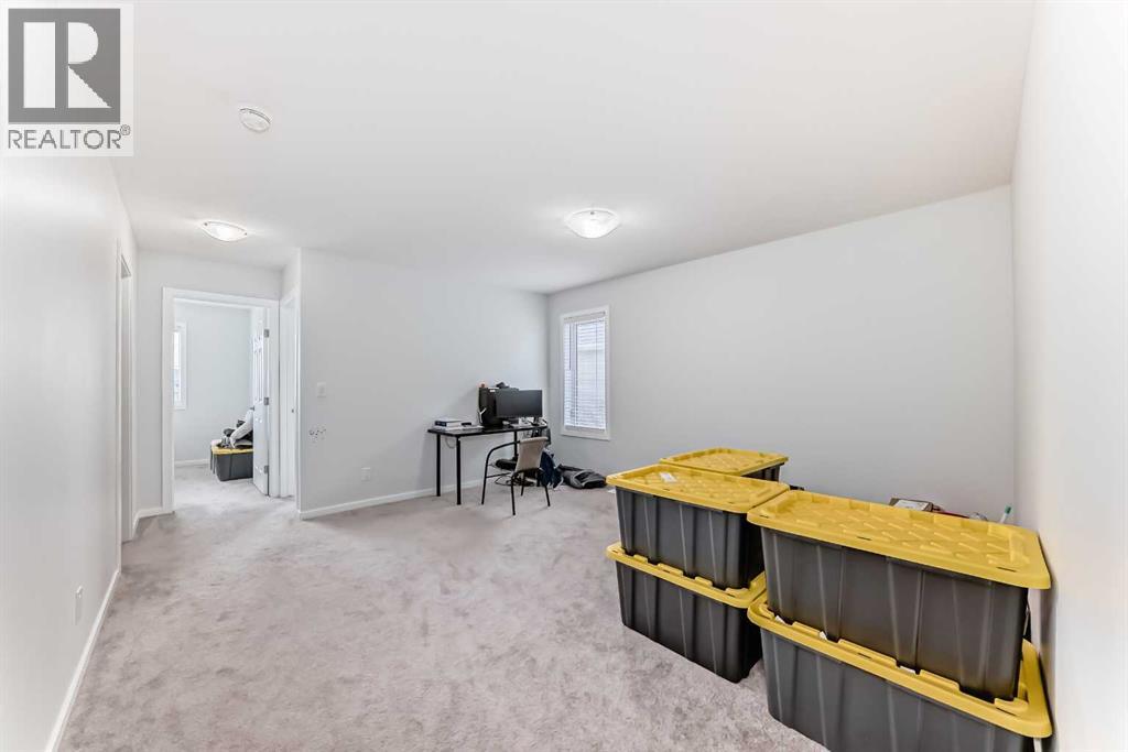 181 Yorkville Boulevard SW - 36