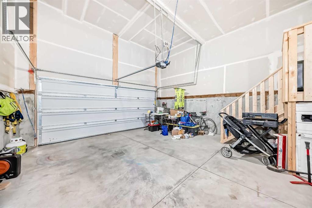 181 Yorkville Boulevard SW - 41