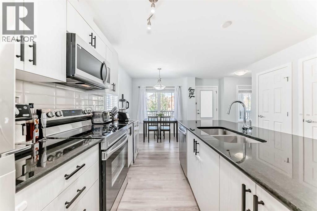 181 Yorkville Boulevard SW - 8