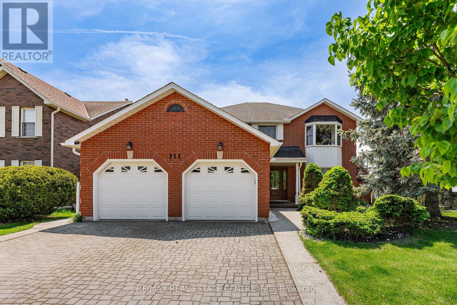 111 HUME DRIVE - 1