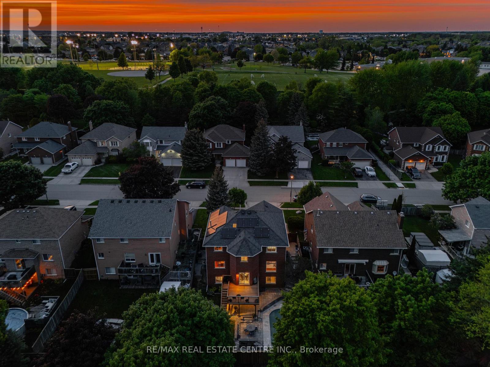 111 HUME DRIVE - 50