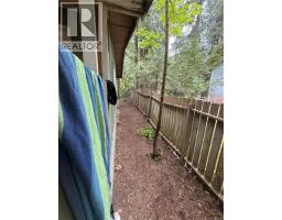 19 Captain Morgans Blvd, Protection Island, BC V9R6R1 Photo 6