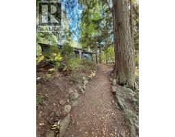19 Captain Morgans Blvd, Protection Island, BC V9R6R1 Photo 9