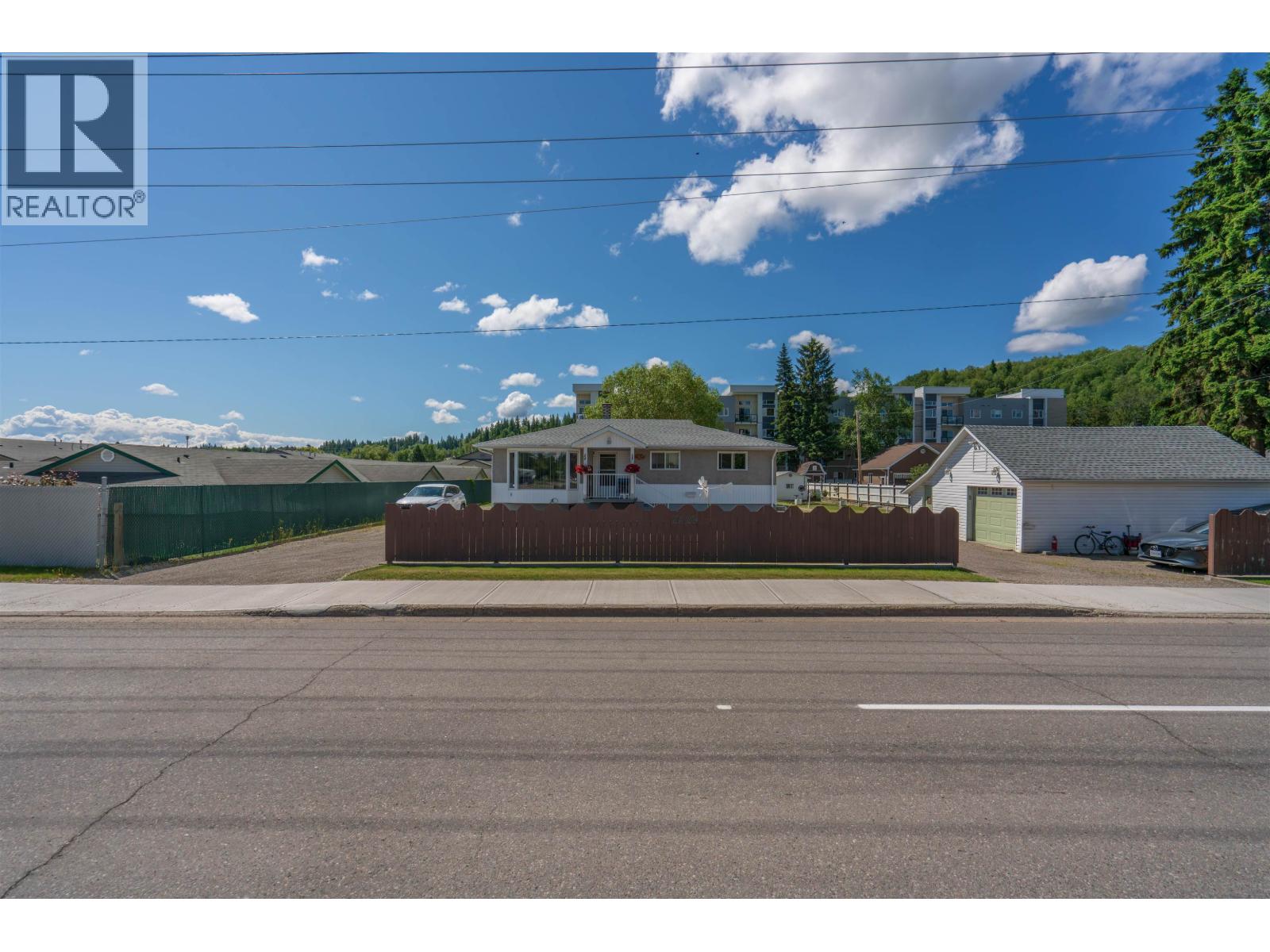 Primary bedroom of 2923 FERRY AVENUE · Prince George, BC