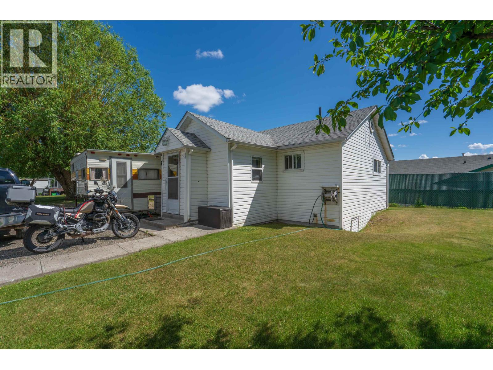 Photo 38 of 41 — 2923 FERRY AVENUE · Prince George, BC