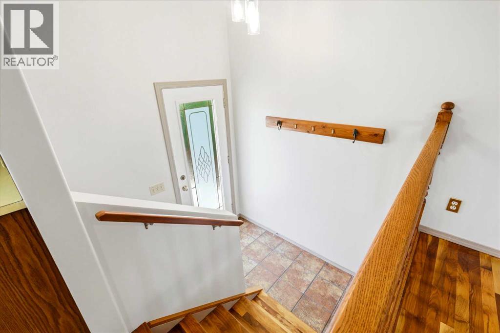 1251 Hunterquay Hill NW — photo 25