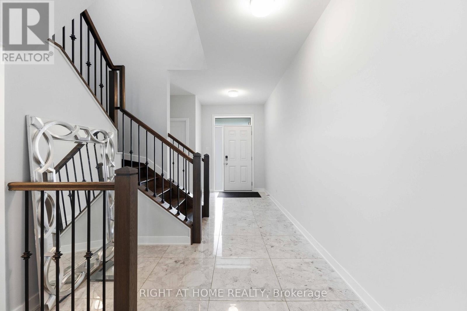 105 ALAMO STREET - 19