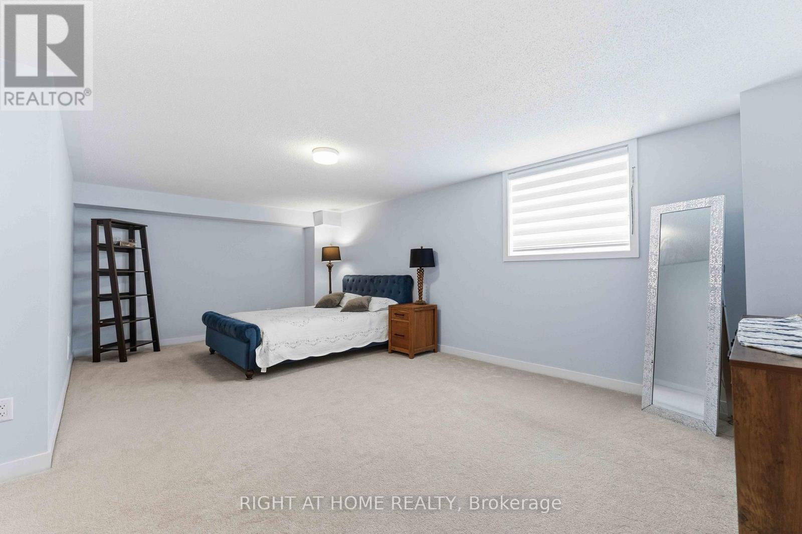 105 ALAMO STREET - 40