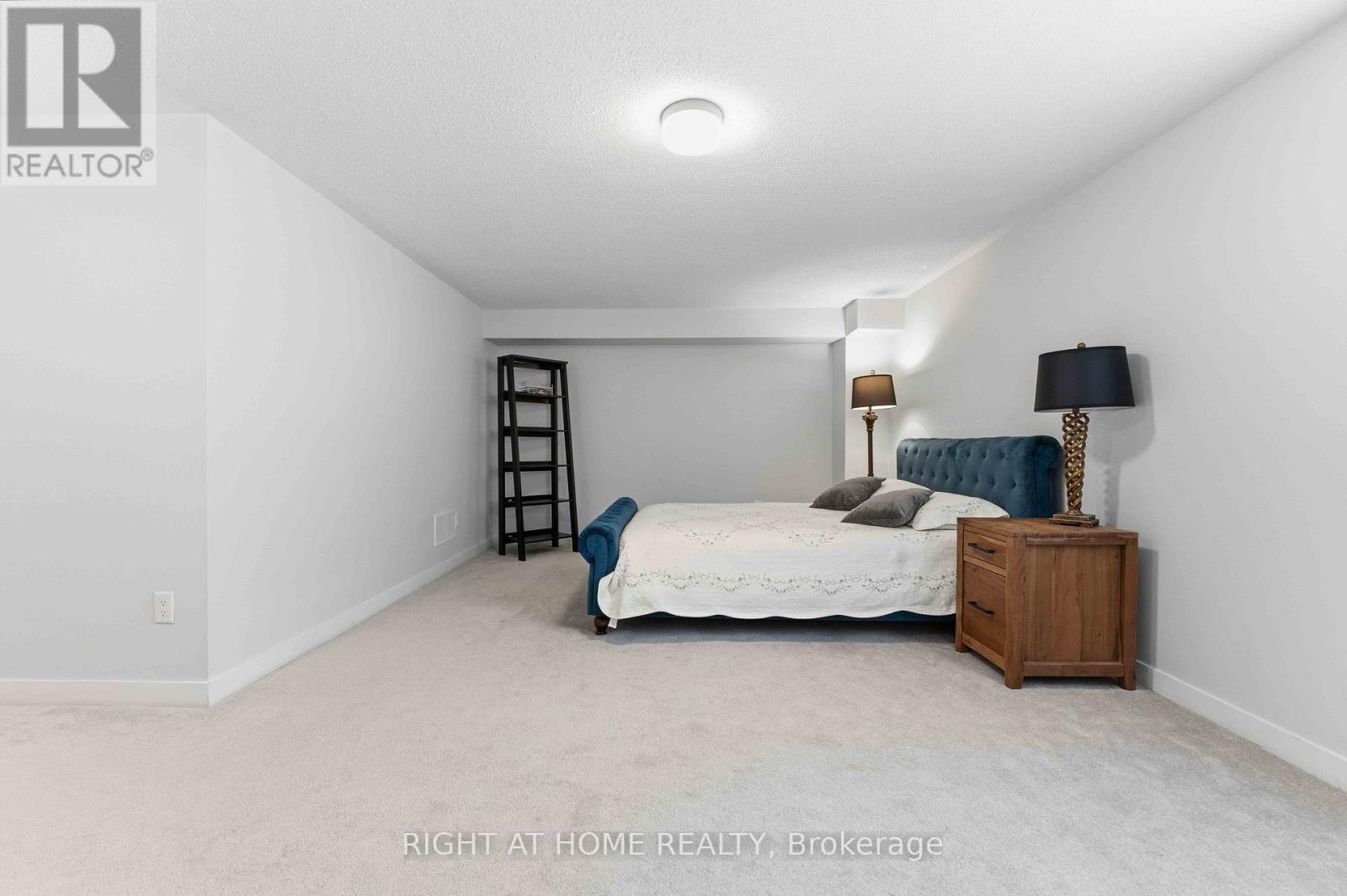 105 ALAMO STREET - 41