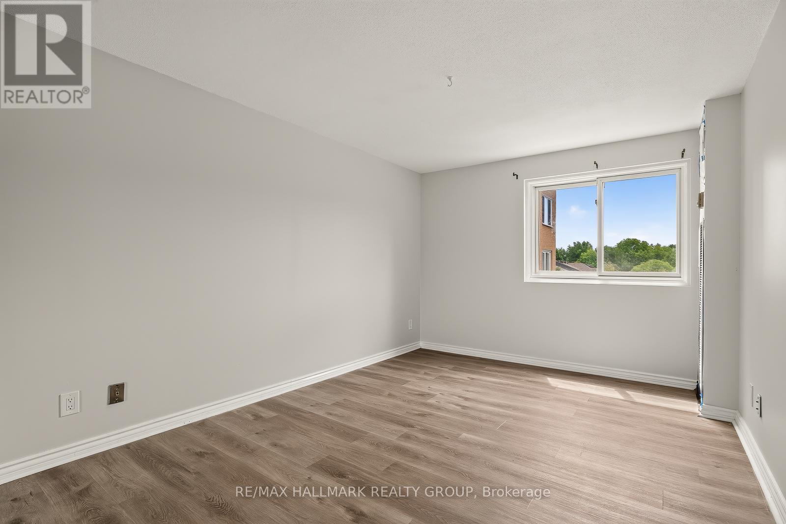 2 Bed, 1 Bath Apartment for Rent in Ottawa – 514 – 1599 LASSITER TERRACE, Ottawa – MLS# X13482142 - Image 24