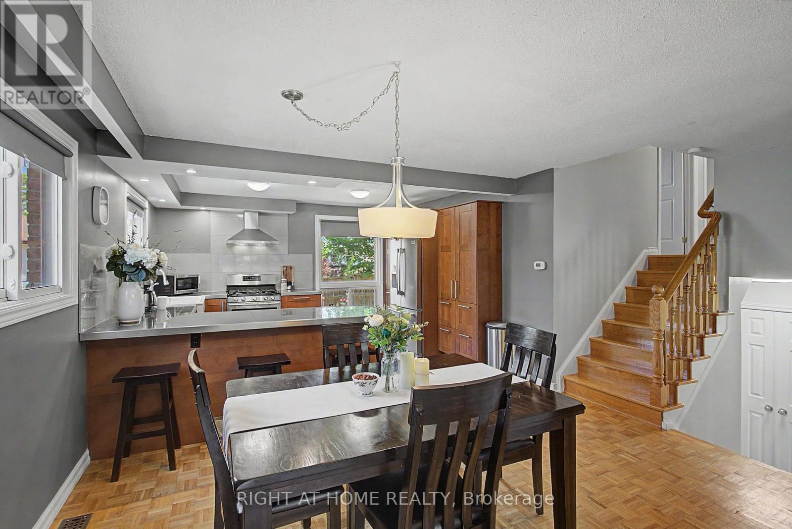 784 RODNEY COURT - 12