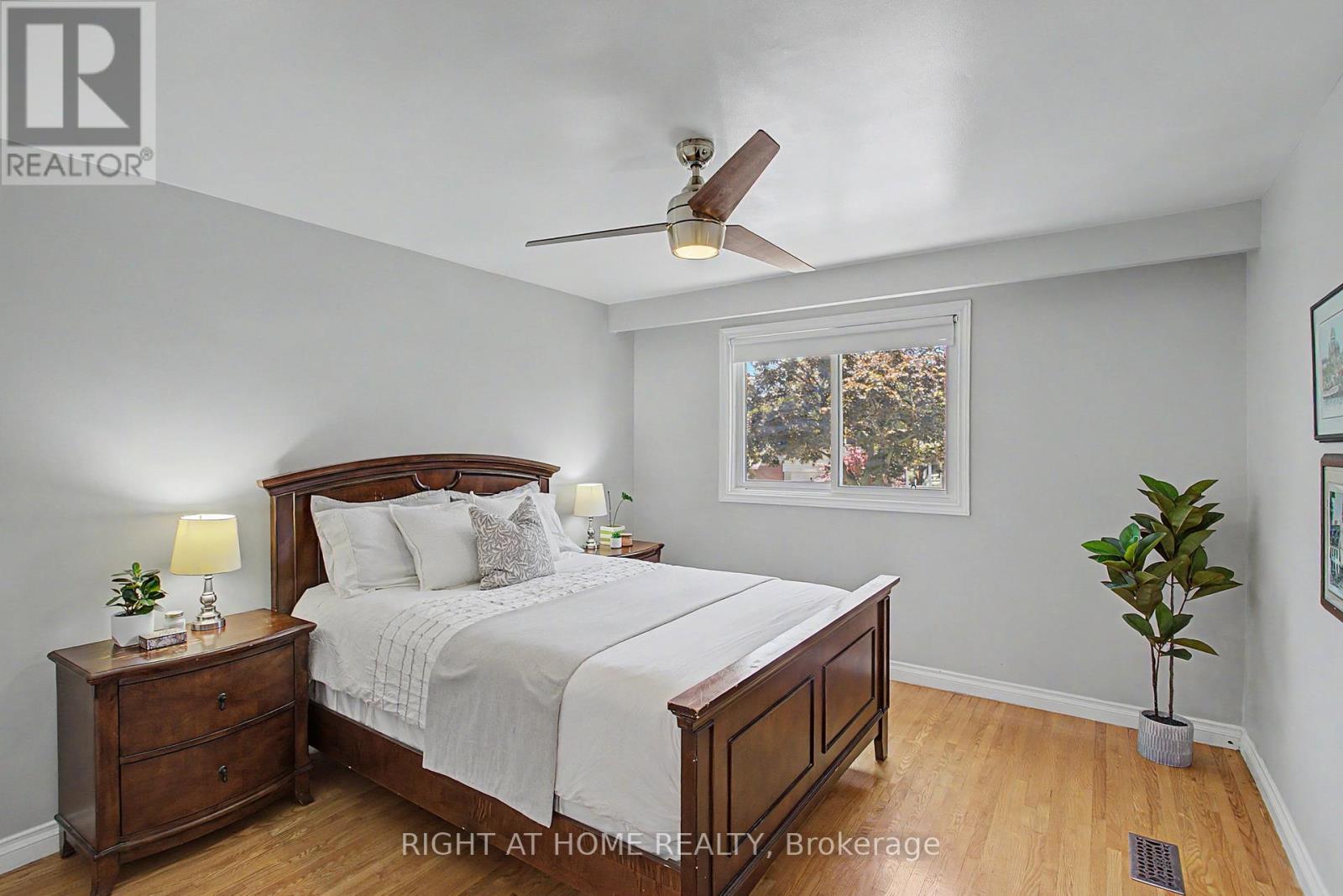 784 RODNEY COURT - 17