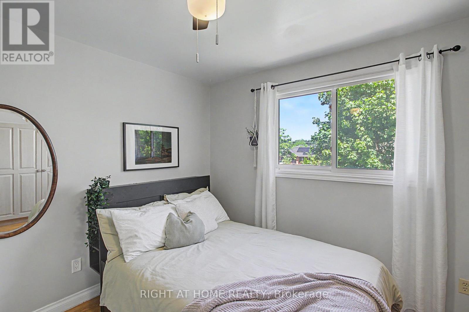 784 RODNEY COURT - 22