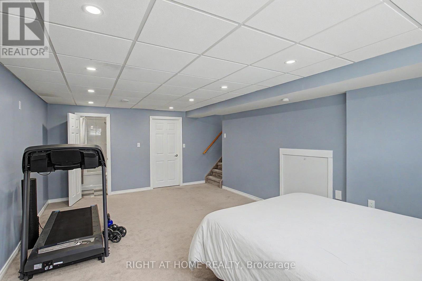 784 RODNEY COURT - 28