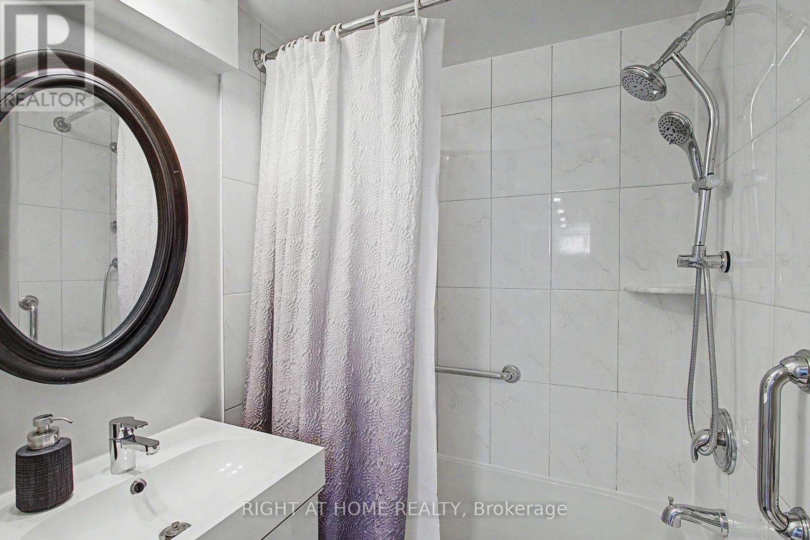 784 RODNEY COURT - 29
