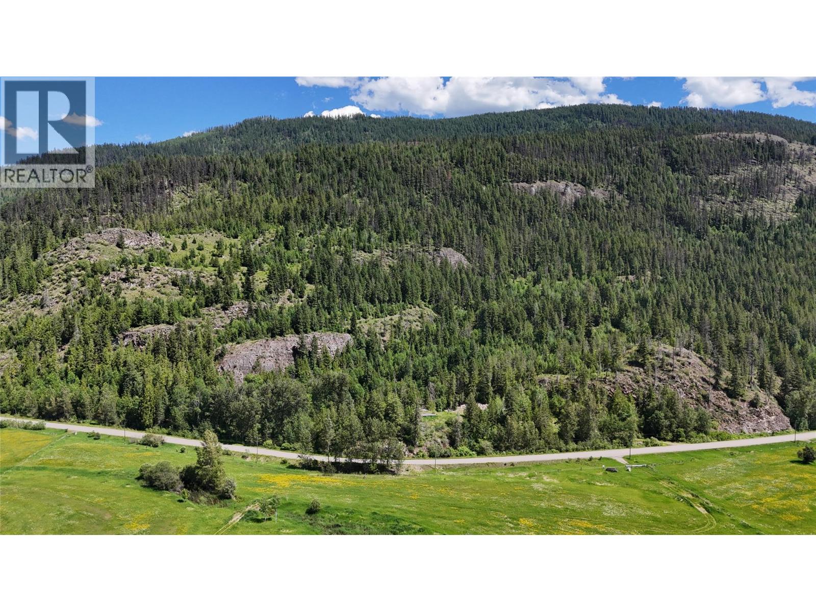  Lumby Mabel Lake Road, Lumby