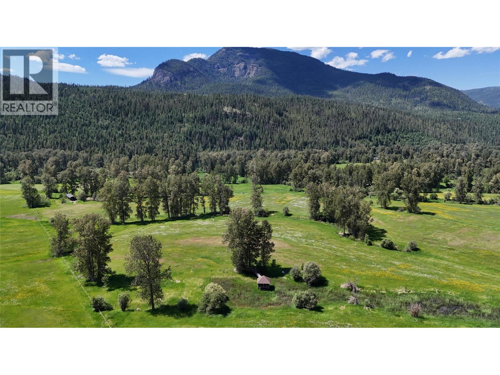  Lumby Mabel Lake Road, Lumby