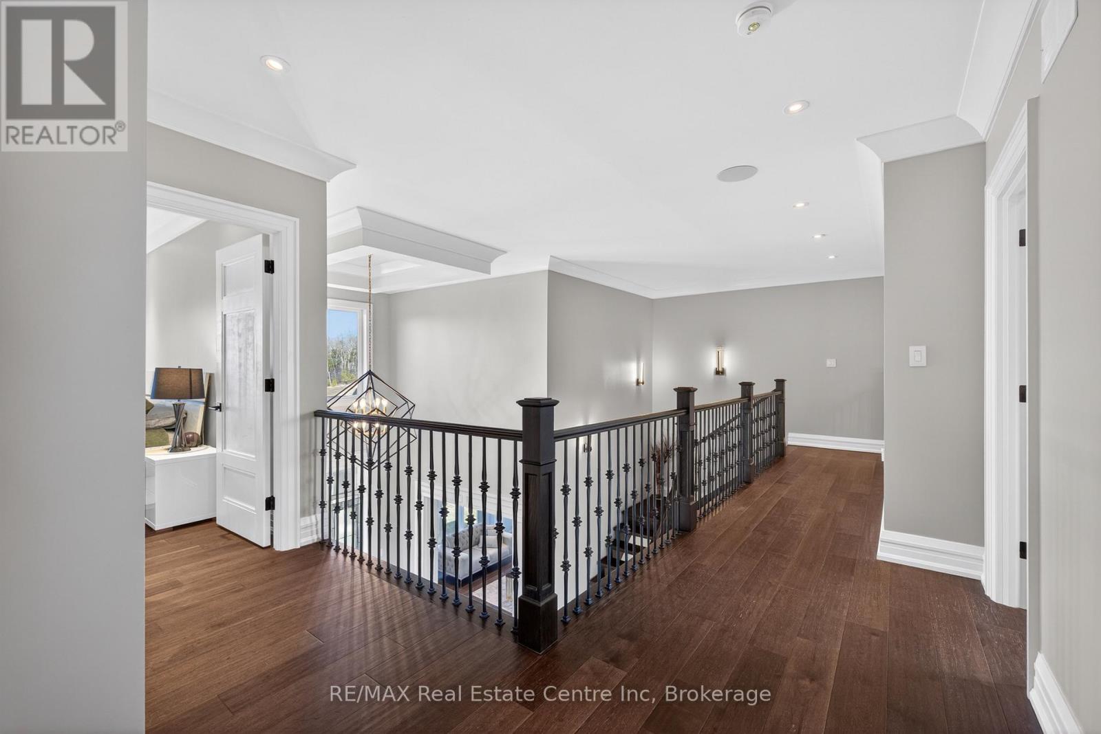 7645 MALTBY ROAD E - 34